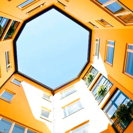 Hotel F6, Ascend Collection