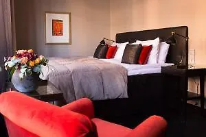 Hotel F6, Ascend Collection 3*